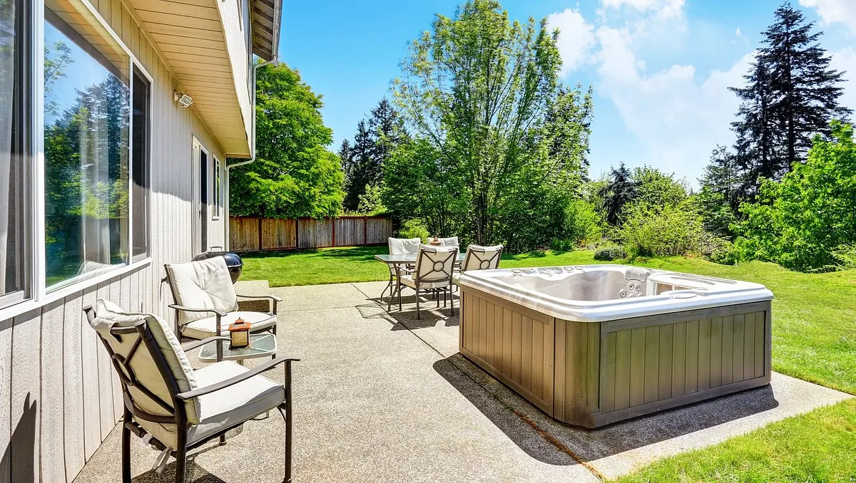 Hot Tub